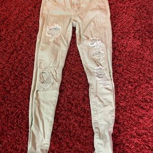 Olive green American eagle size 4 Jean
